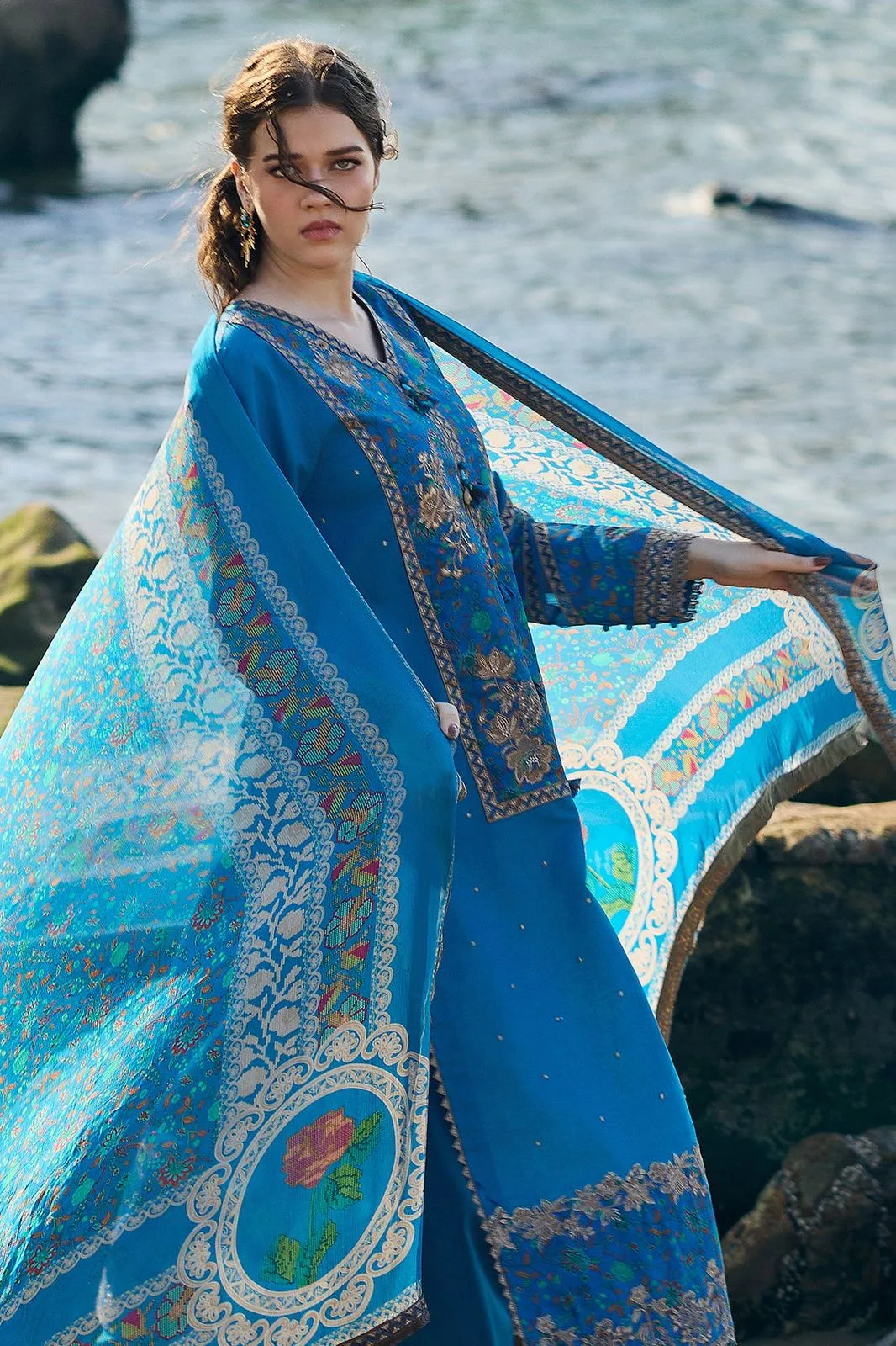wtrcmxfyrce6aj6yvt5l Charizma unstitched embroidered lawn