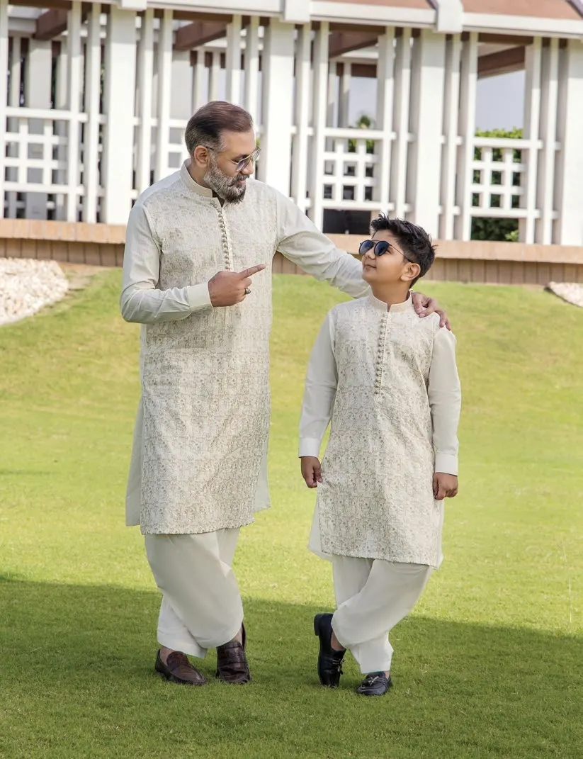 Embroidered off-white men's kurta shalwar Embroidered off-white men's kurta shalwar
