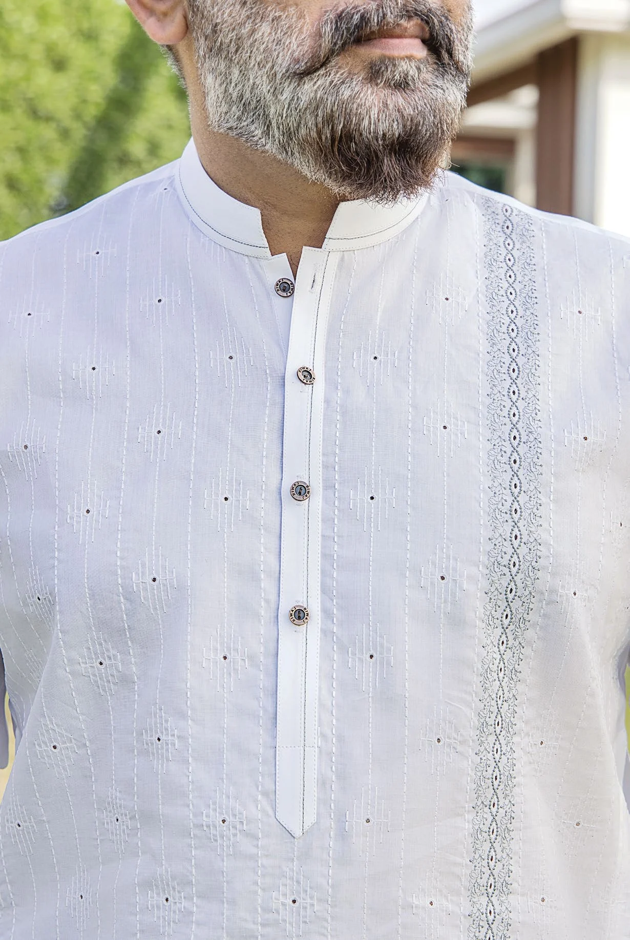 Embroidered off-white men's kurta shalwar Embroidered off-white men's kurta shalwar
