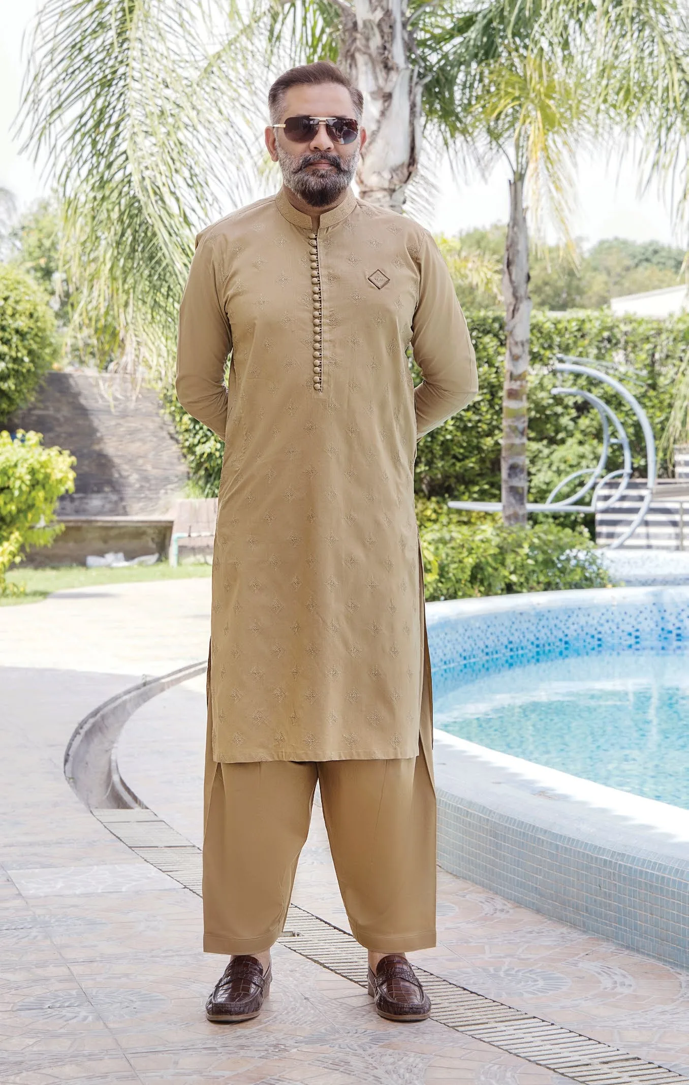 Premium embroidered men's kurta shalwar Premium embroidered men's kurta shalwar